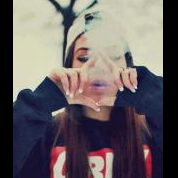sMyLLe.
